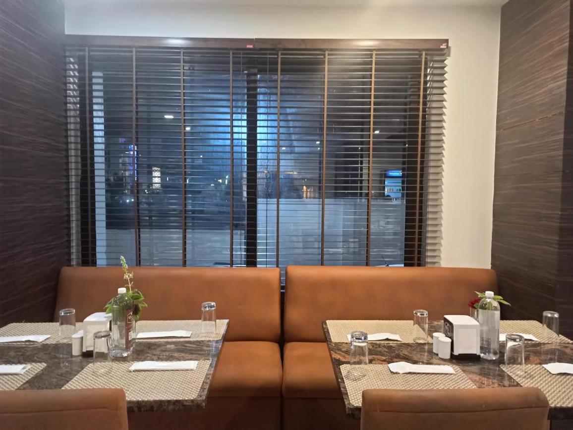 Subrahmanya Rns One酒店 外观 照片