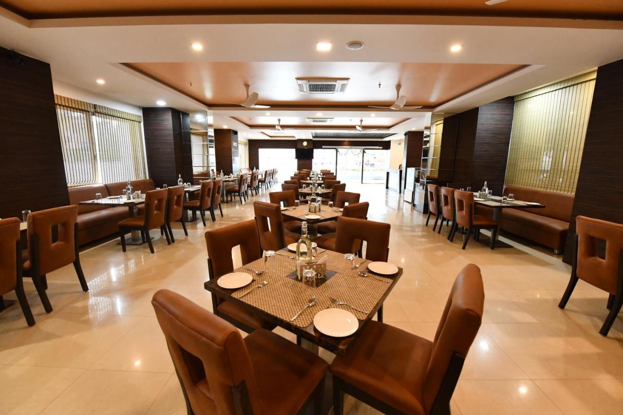 Subrahmanya Rns One酒店 外观 照片